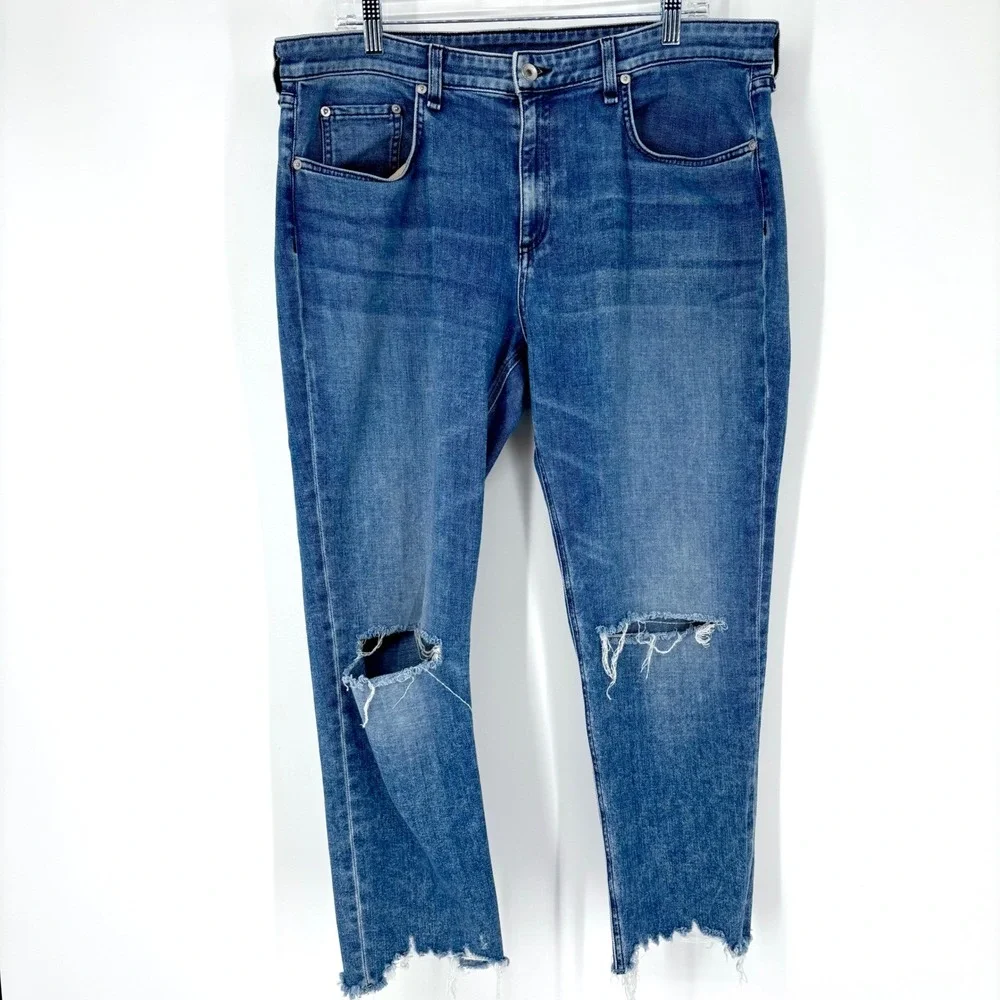 Rag & Bone Dre Low Rise Slim Boyfriend Jeans‎ Sz 34 Distressed Raw Hem Cropped - Picture 2 of 13